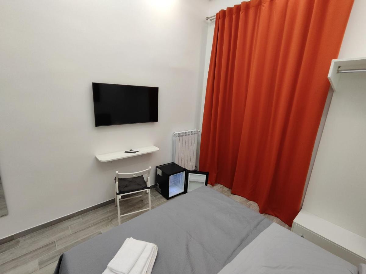 B&B Il Regno Delle Due Sicilie เนเปิลส์ ภายนอก รูปภาพ